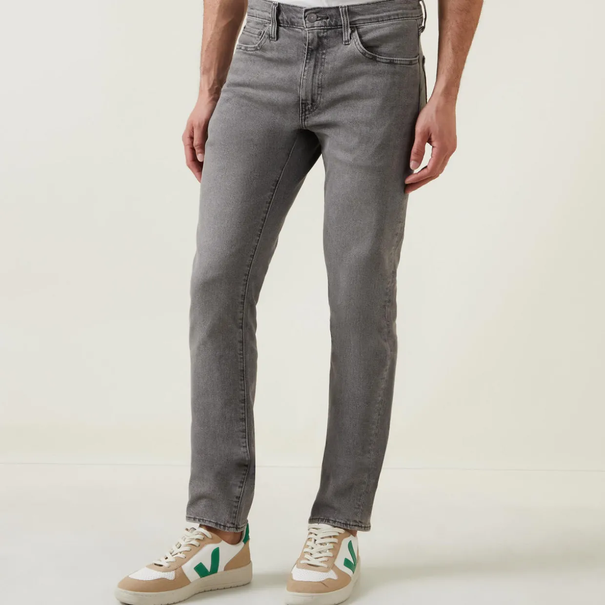 511™ Mid-Rise Slim Leg Jeans