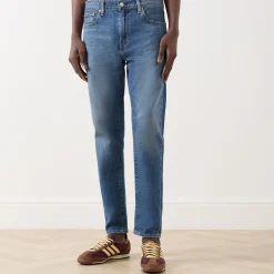 512™ Slim Leg Tapered Jeans