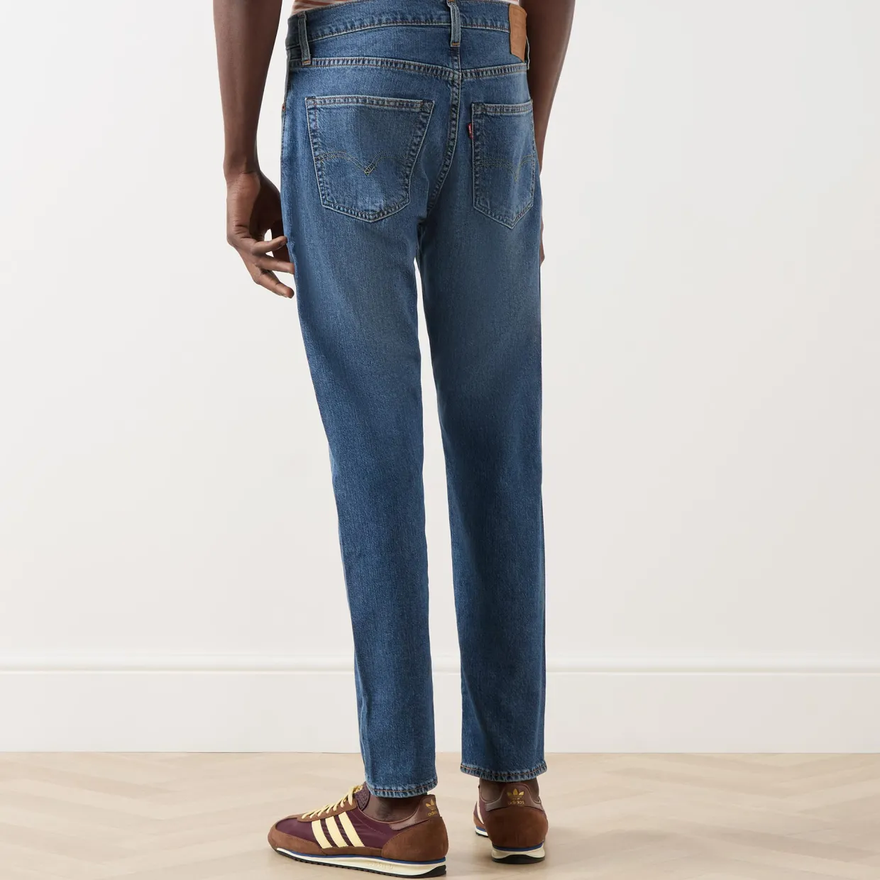 512™ Slim Leg Tapered Jeans