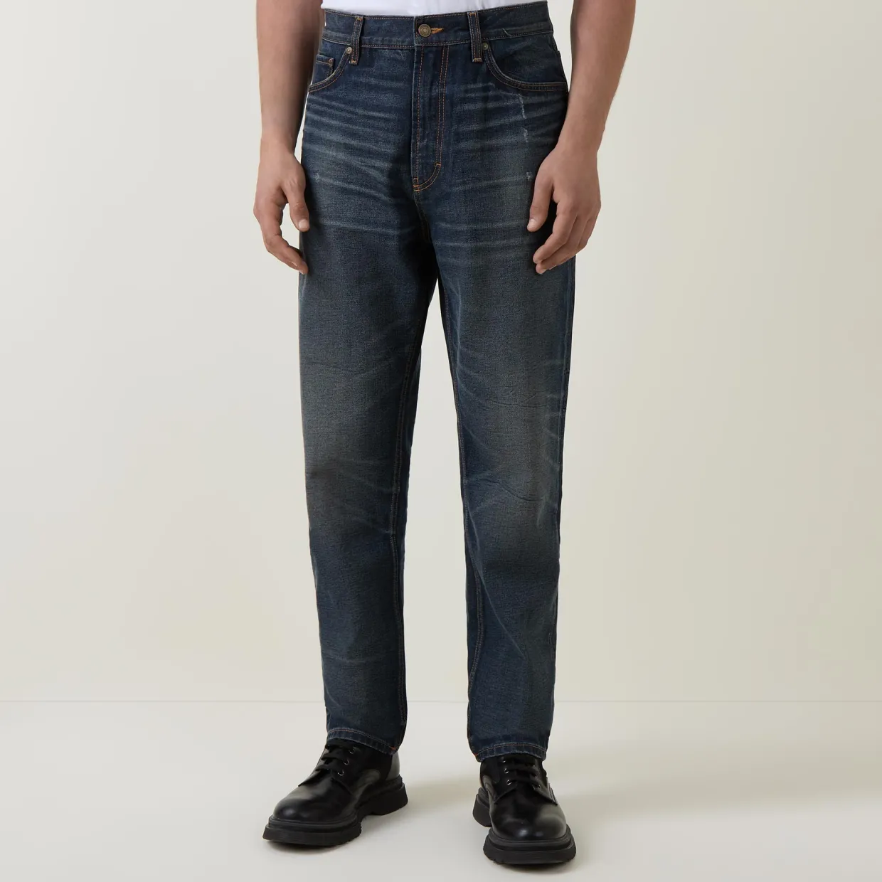838 Tapered Fit Jeans