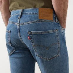 502™ Tapered-Leg Jeans
