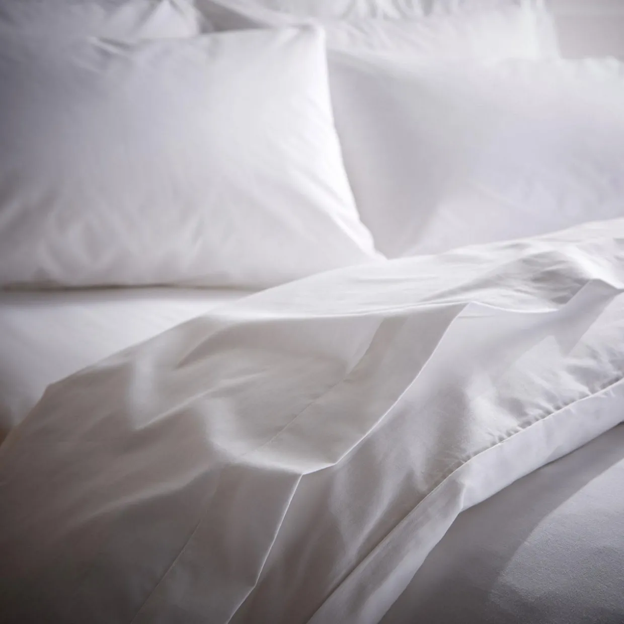 200 Thread Count Cooling Tencel Flat Sheet White