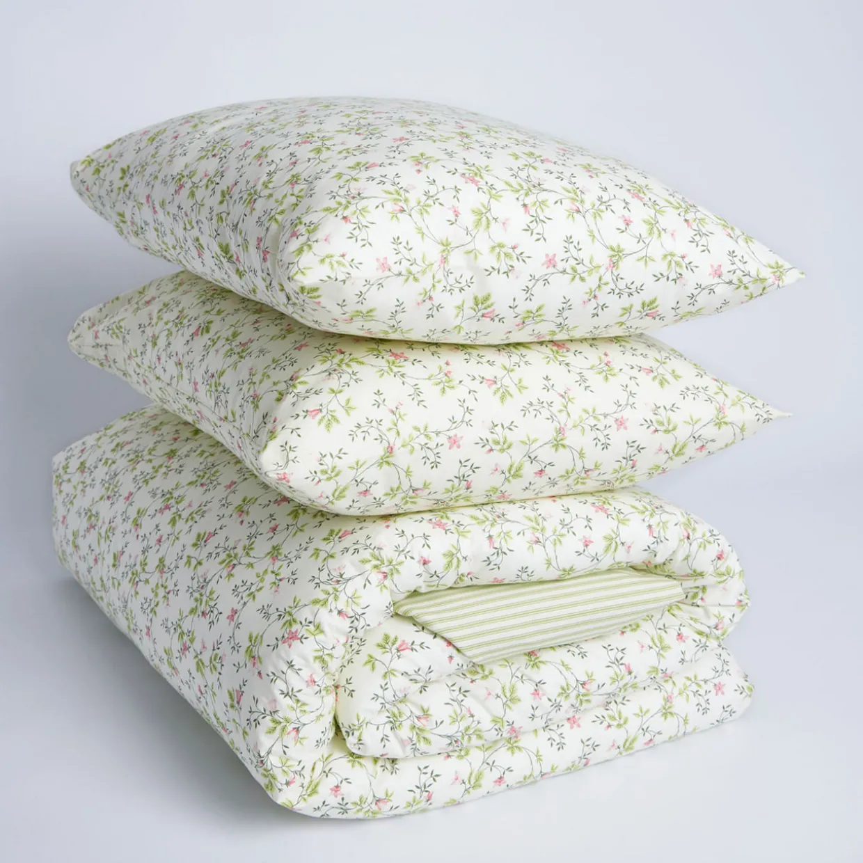 180 Thread Count Dainty Lily Duvet Set