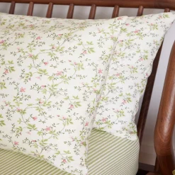 180 Thread Count Dainty Lily Pillowcase Set