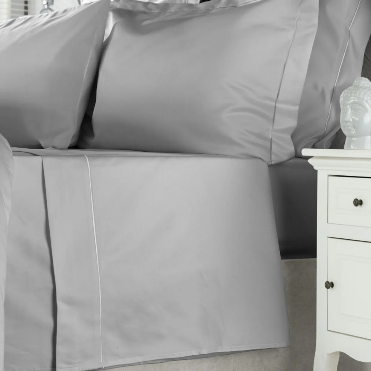 1000 Thread Count Flat Sheet Platinum