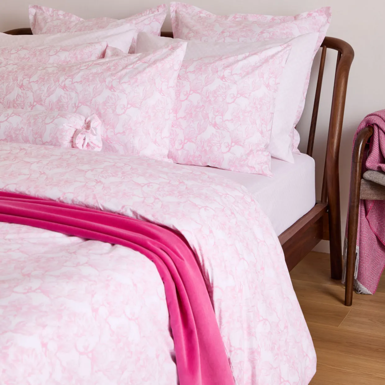 300 Thread Count Pink Magnolia Duvet Set
