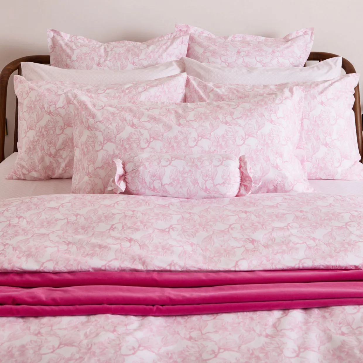 300 Thread Count Pink Magnolia Duvet Set
