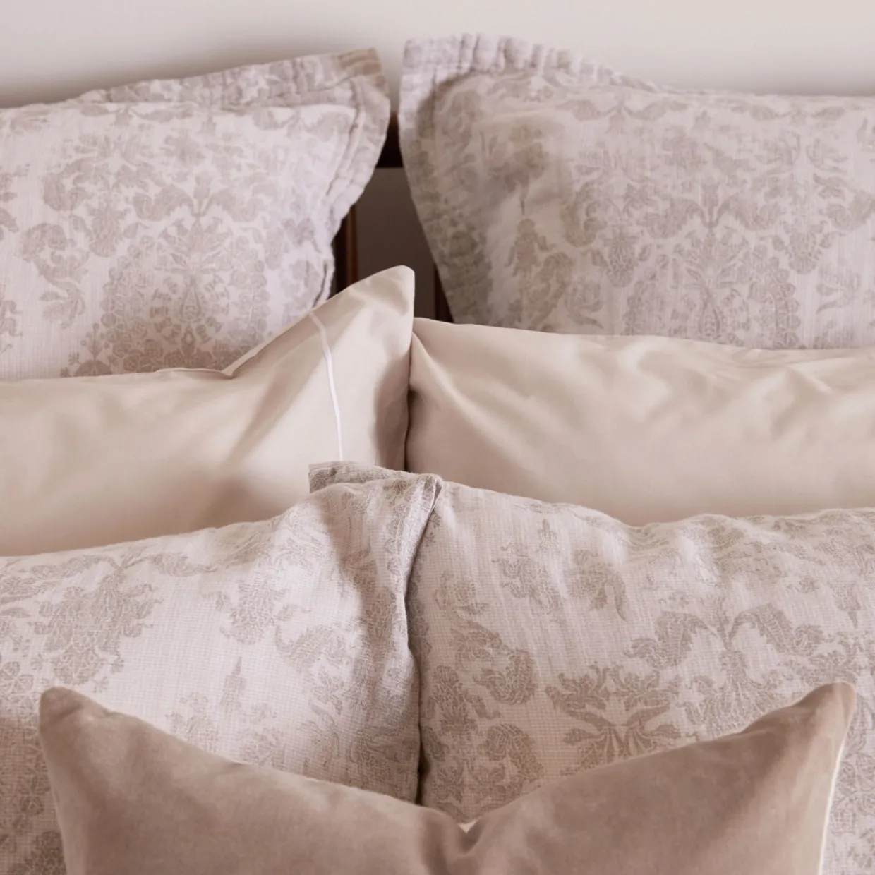 300 Thread Count Rolenio Pillowcase Set