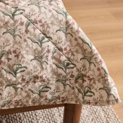 180 Thread Count Romantic Blossom Quilted Blanket
