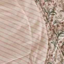 180 Thread Count Romantic Blossom Quilted Blanket
