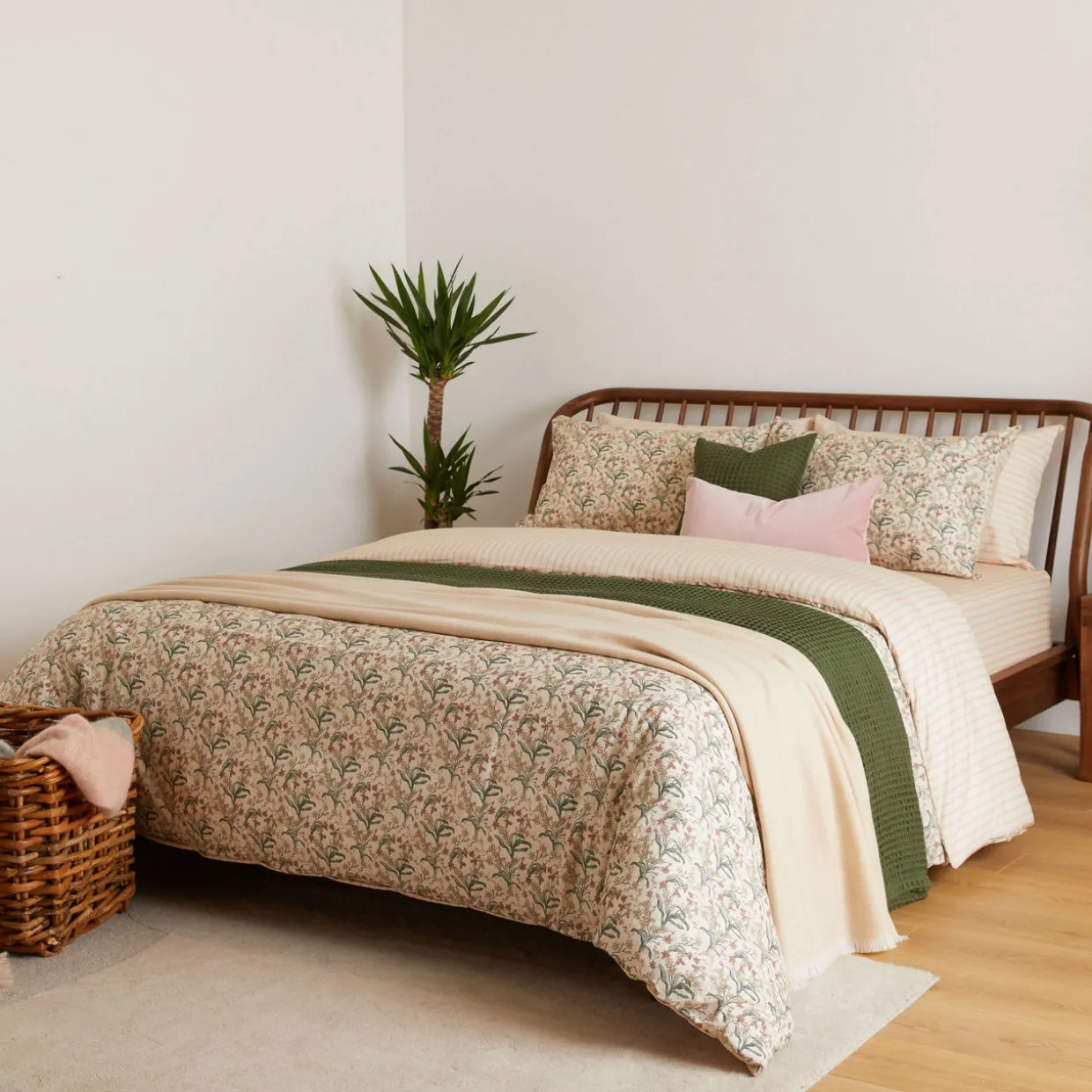 180 Thread Count Romantic Blossom Duvet Set