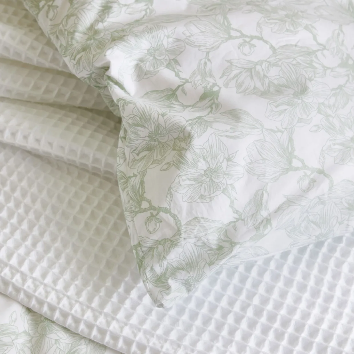 300 Thread Count Sage Magnolia Duvet Set