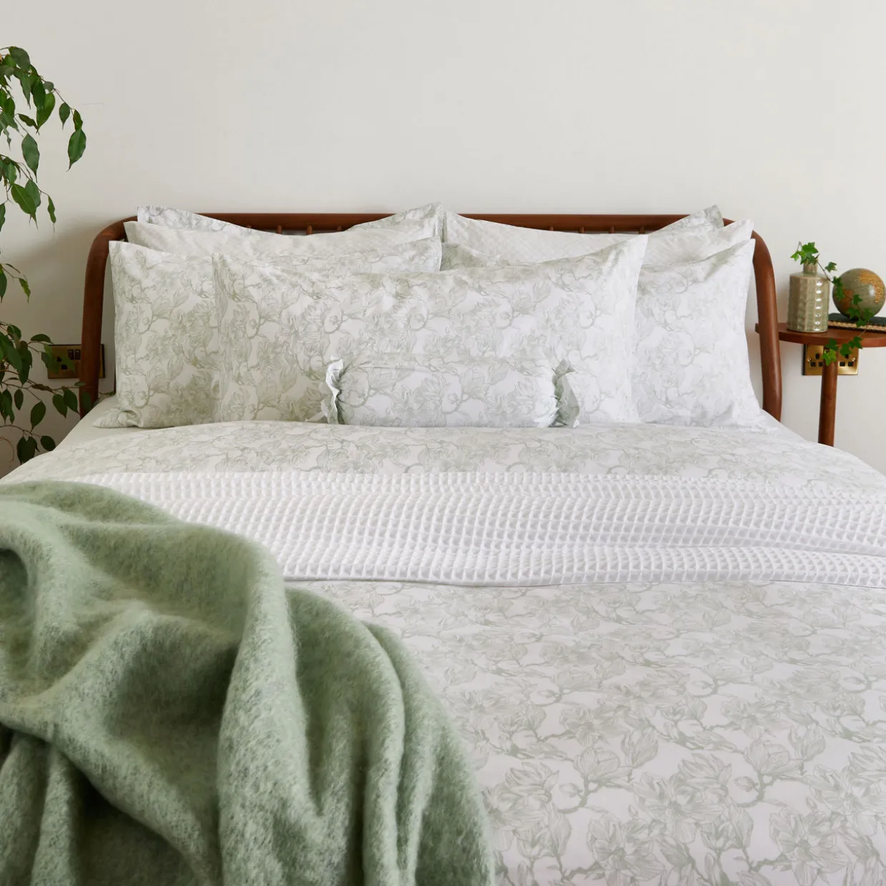 300 Thread Count Sage Magnolia Duvet Set