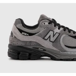 2002 Trainers