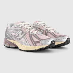 1906 Trainers