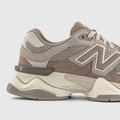 9060 Trainers