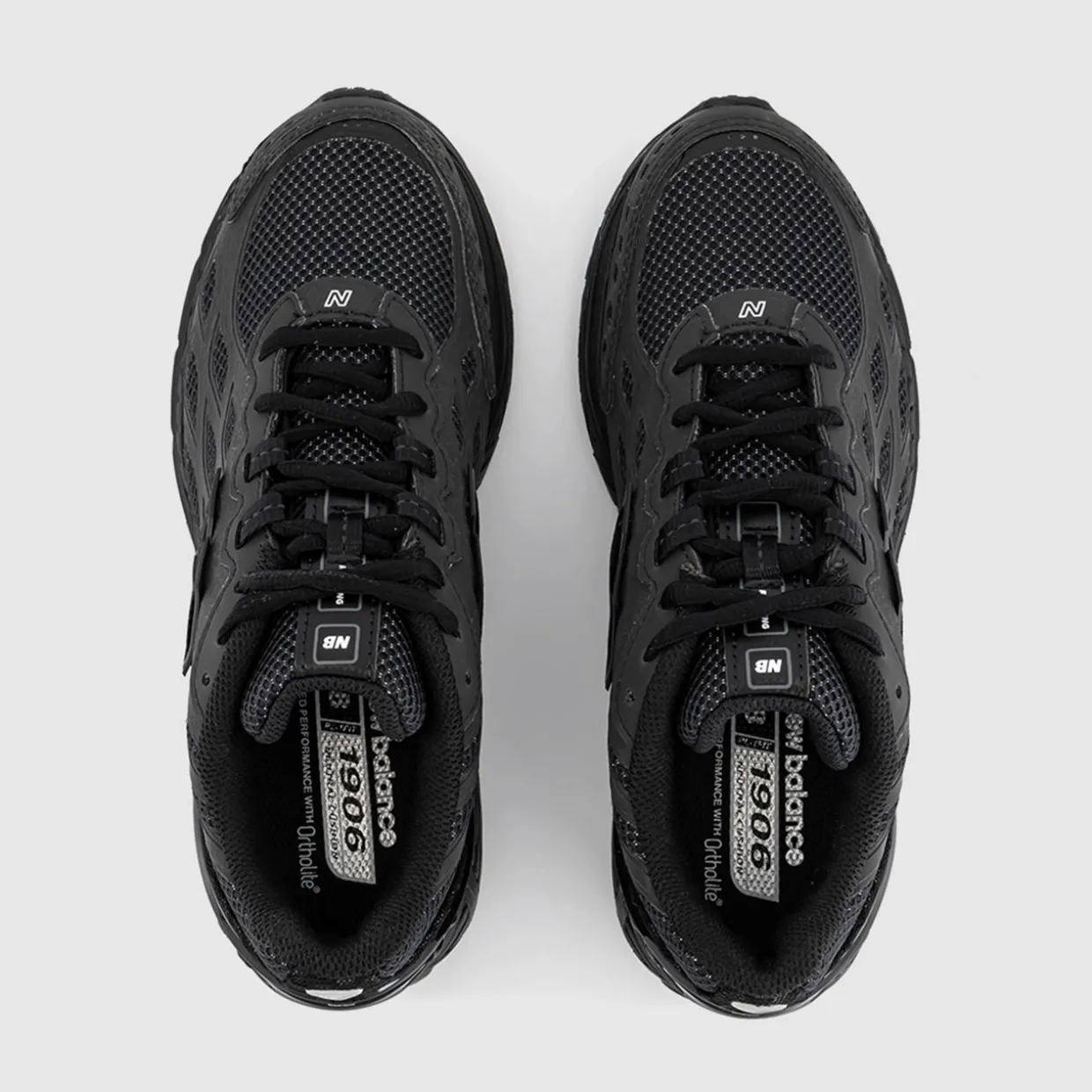 1906 Trainers