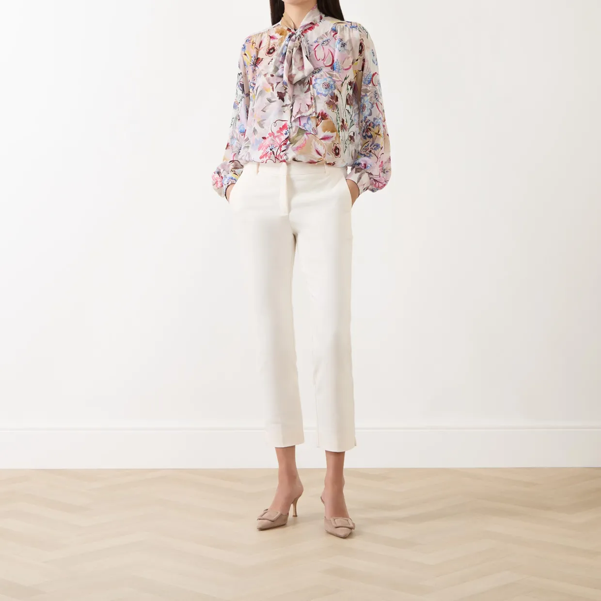 Abb Cropped Straight Leg Trousers