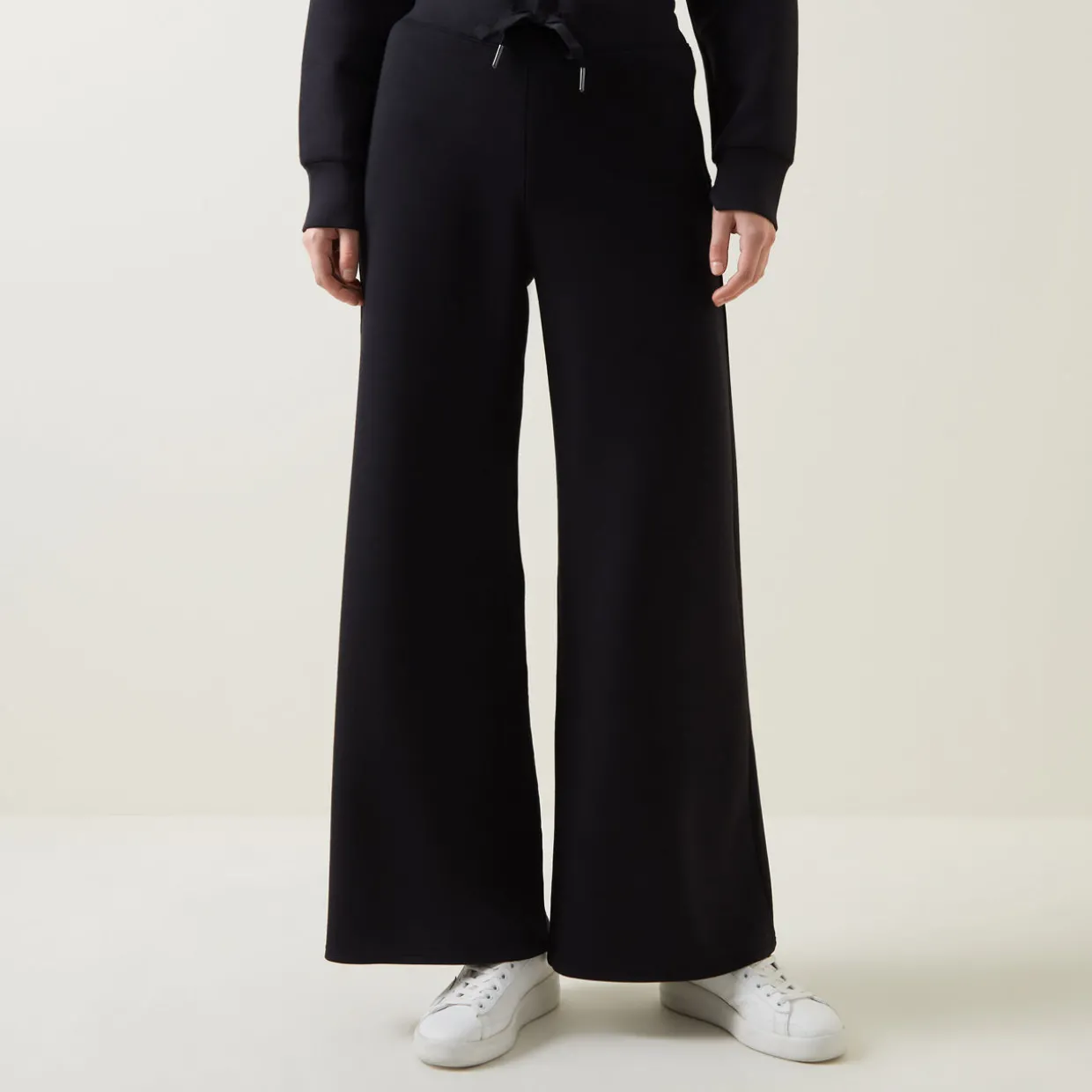 AirEssentials Wide Leg Sweat Bottoms