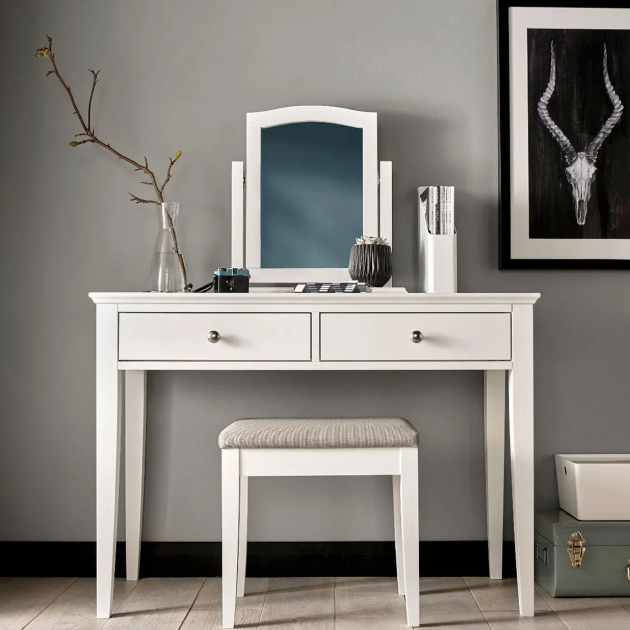 Aoibheann Stool