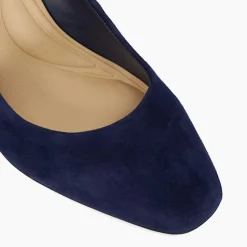 Arriving Block Heel Courts