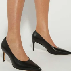 Aspiring Leather Court Shoes