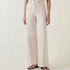 Bacca Mid-Rise Straight Leg Jeans