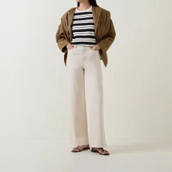 Bacca Mid-Rise Straight Leg Jeans