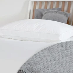 Back Sleeper Medium Support Pillow