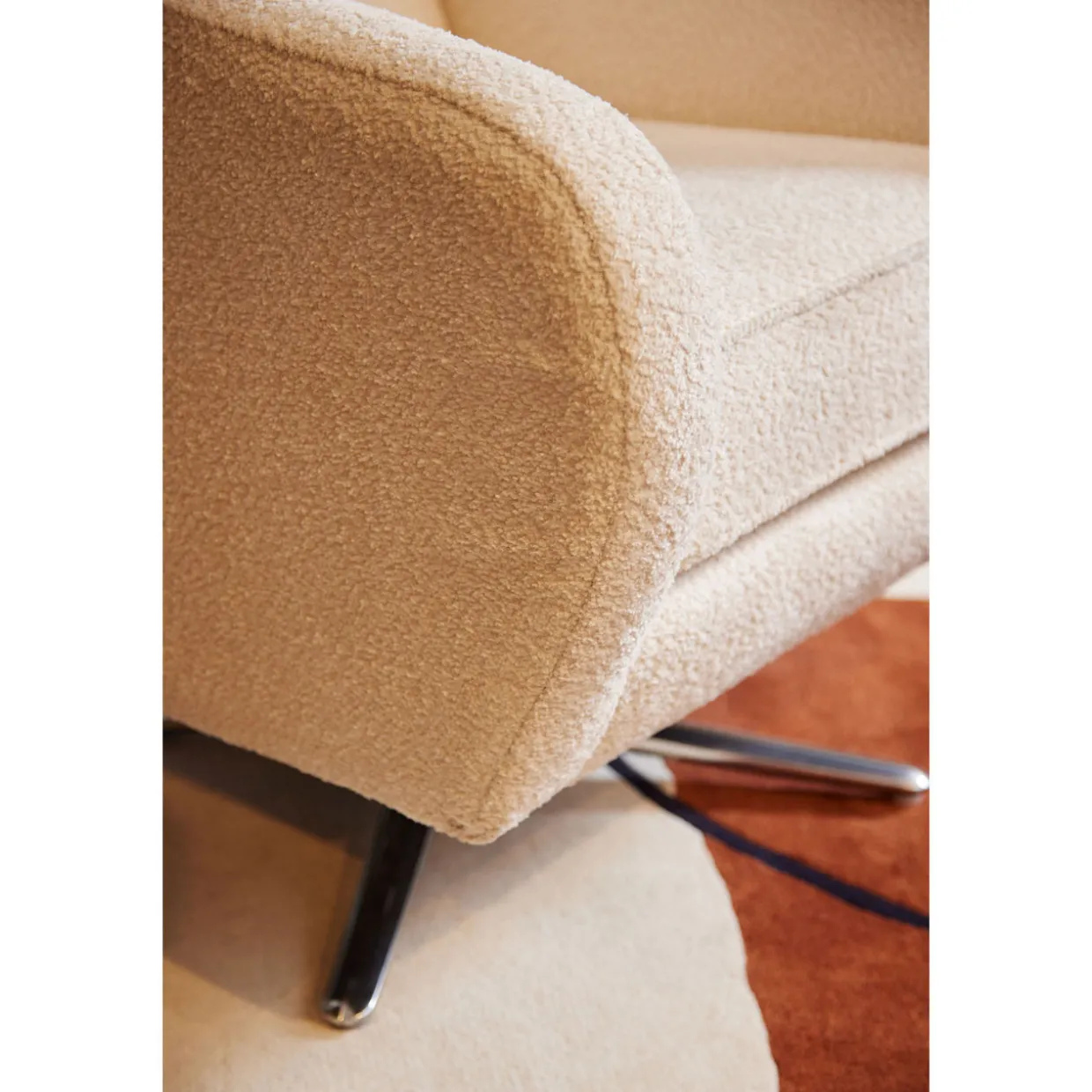 Bianca Magnus Bjorn Swivel Chair Chalk
