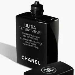 Blurring Smooth Effect Foundation