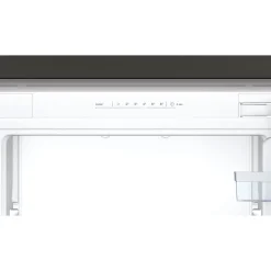 Built-in Fridge-Freezer with Freezer at Bottom