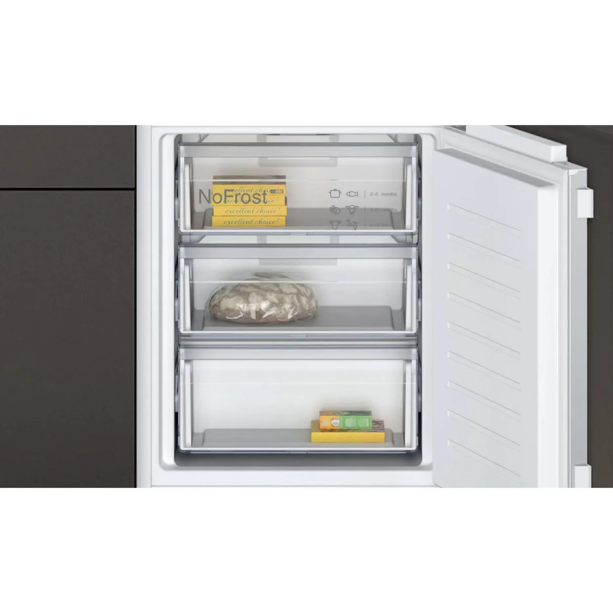 Built-in Fridge-Freezer with Freezer at Bottom