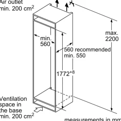 Built-in Fridge-Freezer with Freezer at Bottom