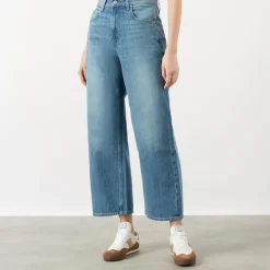 Cameron High-Rise Wide Leg Jeans
