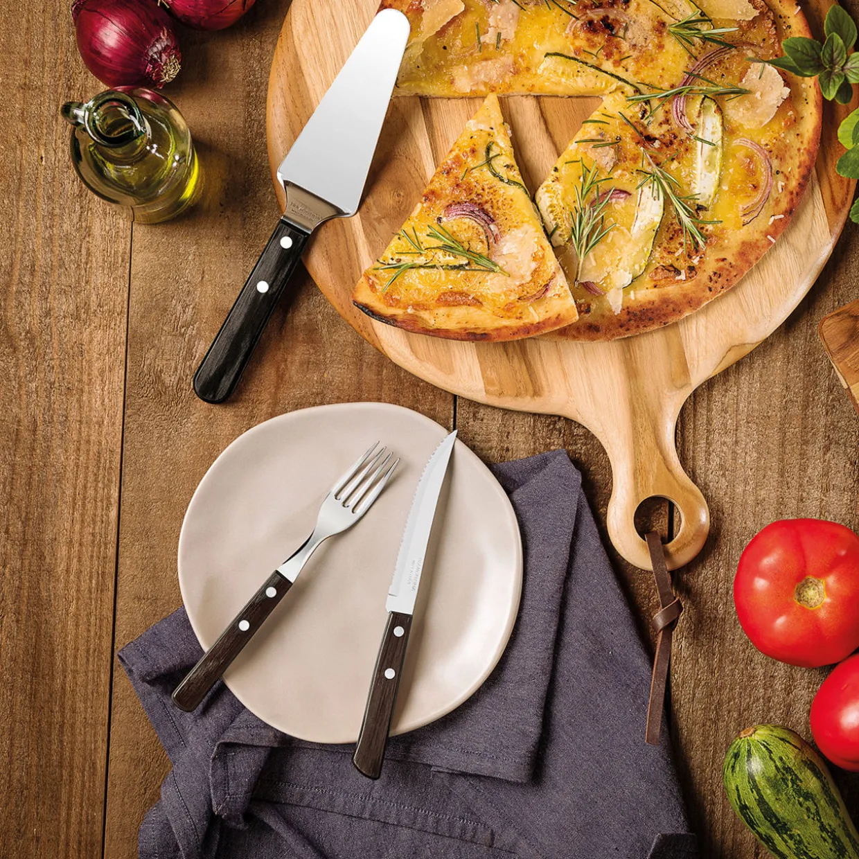 Churrasco Steak/Pizza Wooden Handle Eight-Piece Cutlery Set