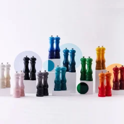 Classic Pepper Mill