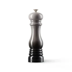 Classic Pepper Mill
