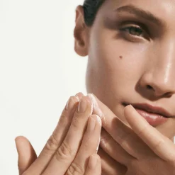 Crème de la Mer Moisturizing Cream
