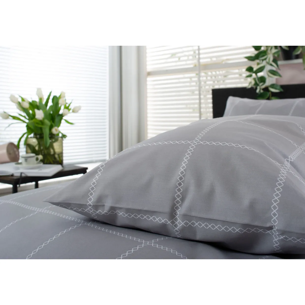 Crossley Heath Duvet Set Grey/White