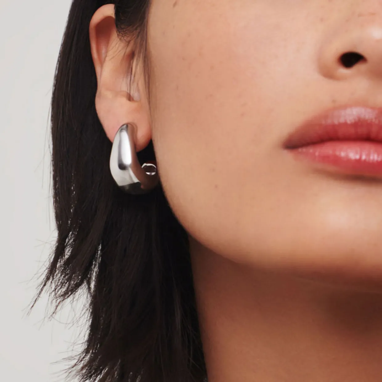 Dome Medium Hoop Earrings