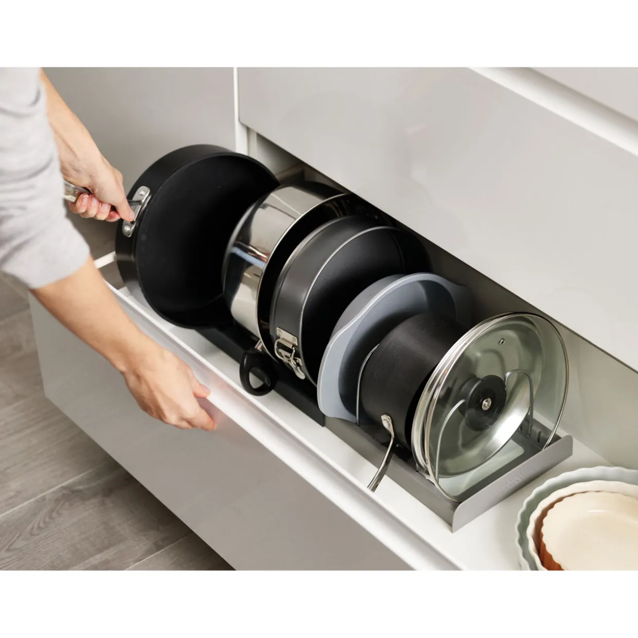DrawerStore™ Expanding Cookware Organiser