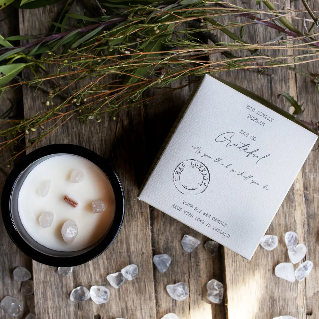Eau So Grateful Candle With Monstone