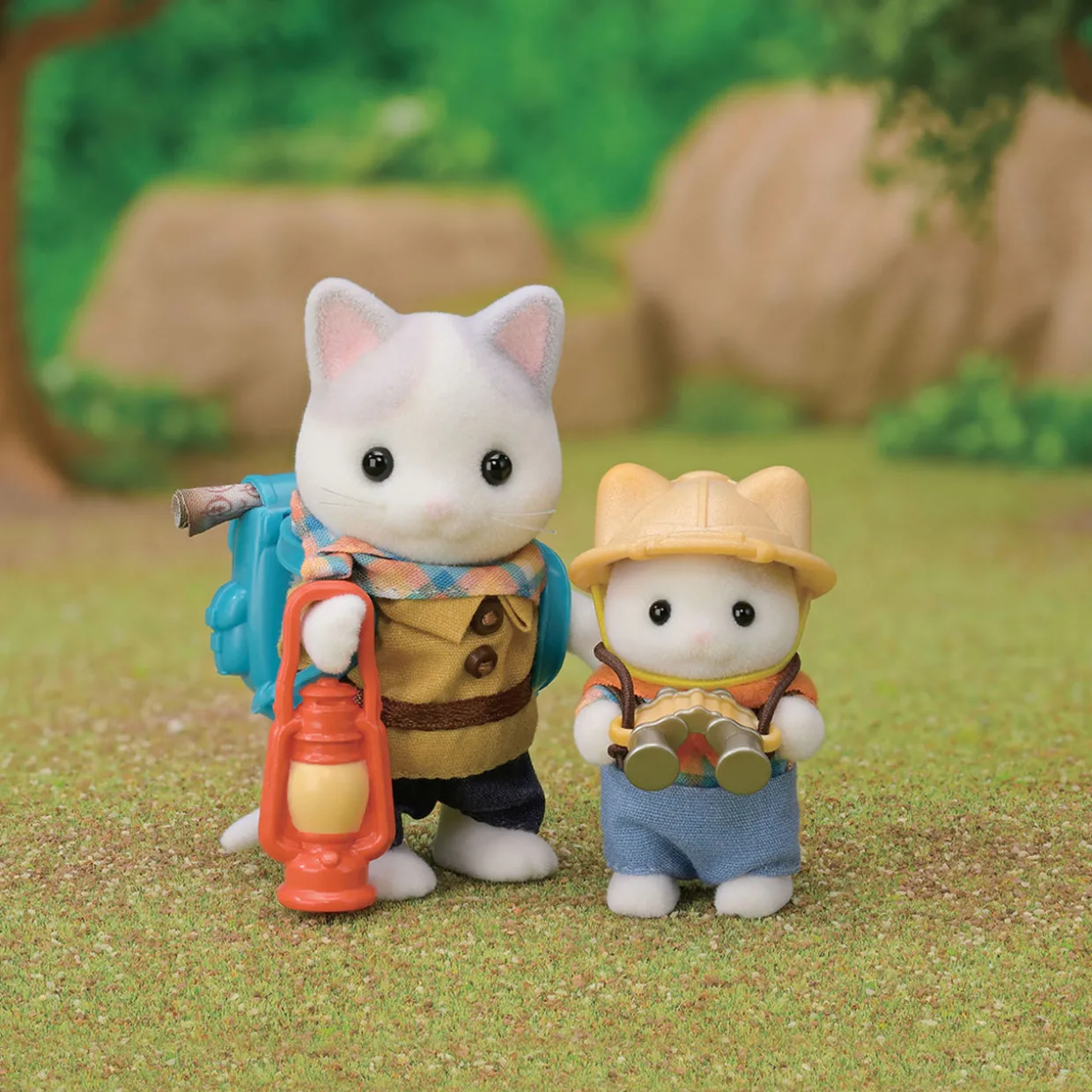 Exciting Exploration Latte Cat Brother & Baby Set