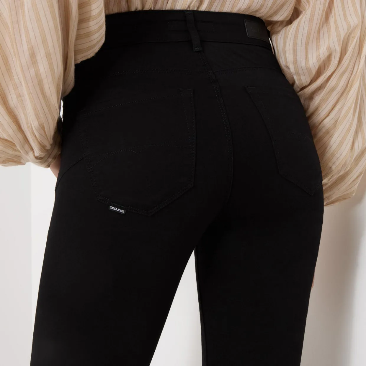 Faith Mid-Rise Skinny Cropped Jeans