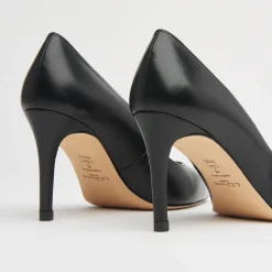 Floret Pointed Courts