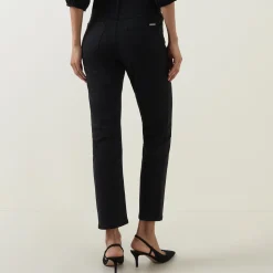 Gia Classic Stretch Jeans