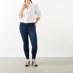 Good Legs Skinny Jeans
