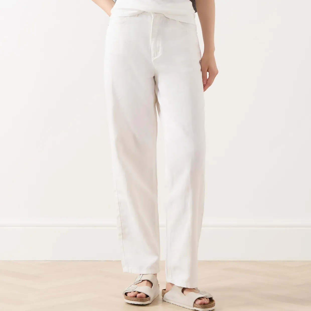 High-Rise Cropped Straight Leg Jeans