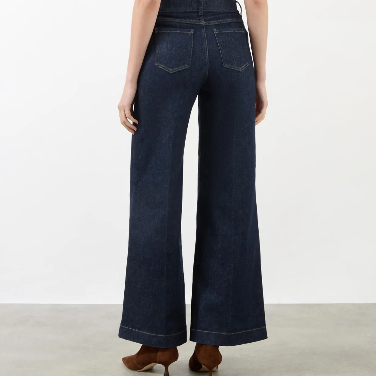 High-Rise Wide Leg Jeans